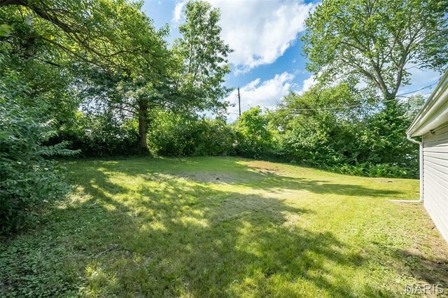 5575 Winchelsea Dr, Saint Louis, MO 63121 - photo 22
