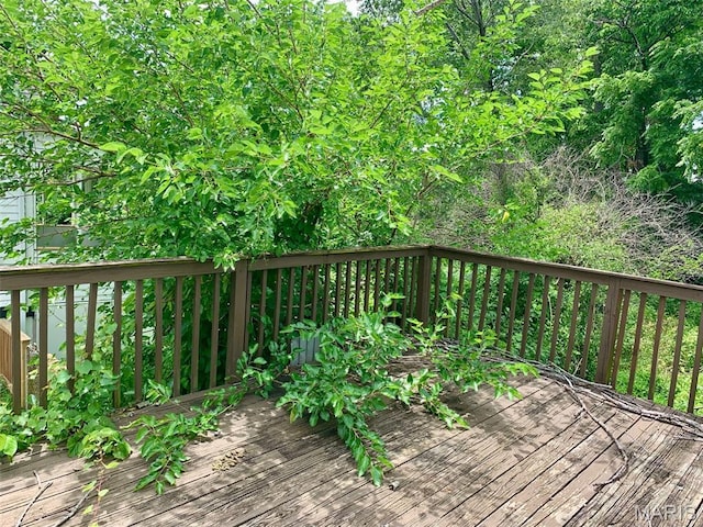 5811 Helen Ave, Jennings, MO 63136 - view of wooden terrace
