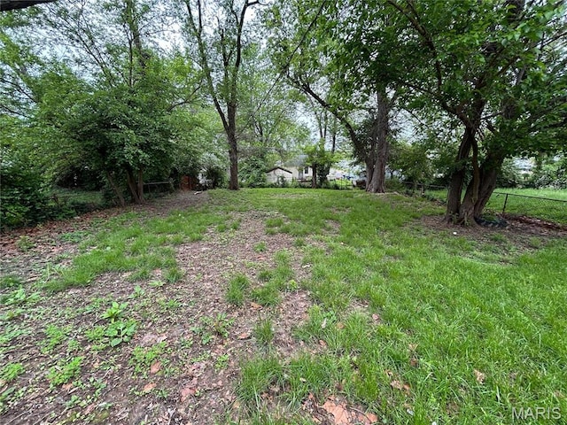 6023 Shillington Dr, Berkeley, MO 63134 - view of yard