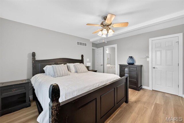 794 Buckboard Ln, Fenton, MO 63026 - bedroom featuring light wood-style floors, ceiling fan, and ensuite bath