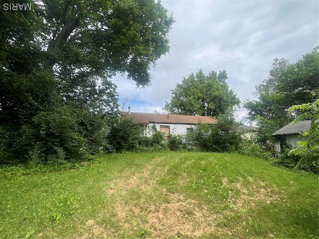 5 Dadebridge Ct, Saint Louis, MO 63135 - view of grassy yard