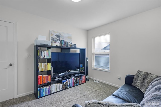 1007 Crows Nest Ct, Caseyville, IL 62232 - carpeted living room featuring baseboards