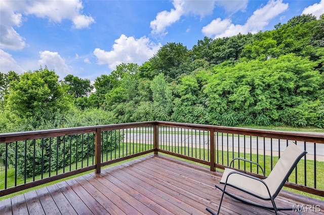 1007 Crows Nest Ct, Caseyville, IL 62232 - view of wooden terrace