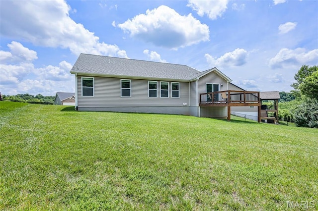 1007 Crows Nest Ct, Caseyville, IL 62232 - back of property with a wooden deck and a yard
