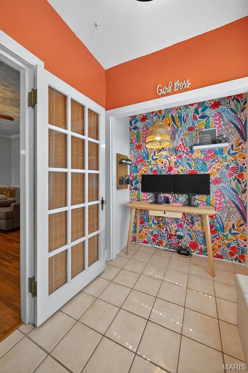 5965 S Cuba Ct, Saint Louis, MO 63139 - game room featuring tile patterned floors