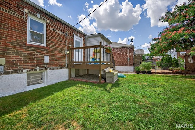 5965 S Cuba Ct, Saint Louis, MO 63139 - view of yard featuring a wooden deck