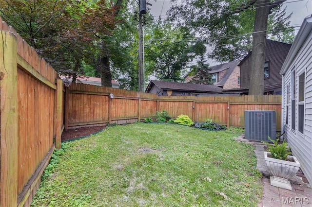 1076 N Jackson Ave, University City, MO 63130 - view of fenced backyard