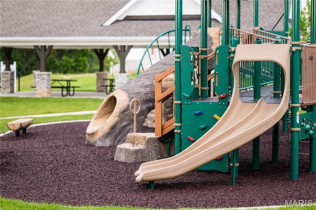 104 Bell Blvd, Wentzville, MO 63385 - view of community playground