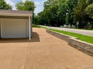 2301 Arkansas Dr, High Ridge, MO 63049 - view of detached garage