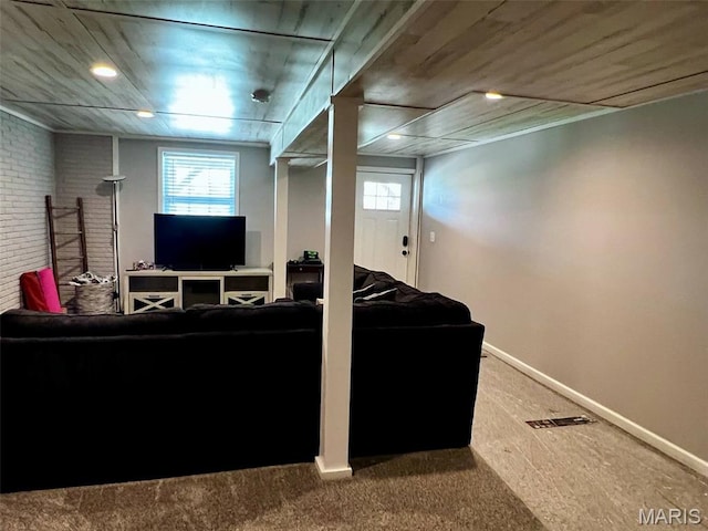 320 N Dickerson St, Palmyra, MO 63461 - carpeted living room with baseboards
