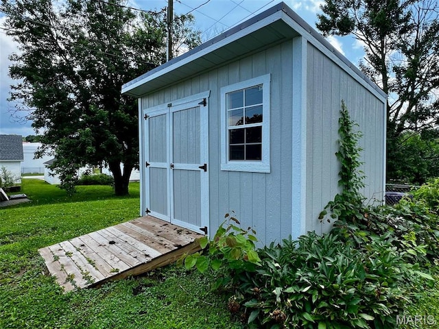 320 N Dickerson St, Palmyra, MO 63461 - view of shed