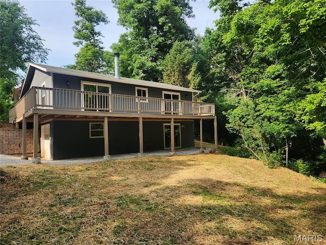 522 Judith Ann Pl, Fairview Heights, IL 62208 - rear view of property with a deck and a yard