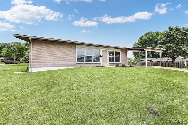 1875 Mullanphy Ln, Florissant, MO 63031