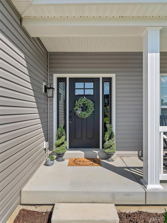 1673 Lake Meade Dr, Pacific, MO 63069 - entrance to property featuring covered porch