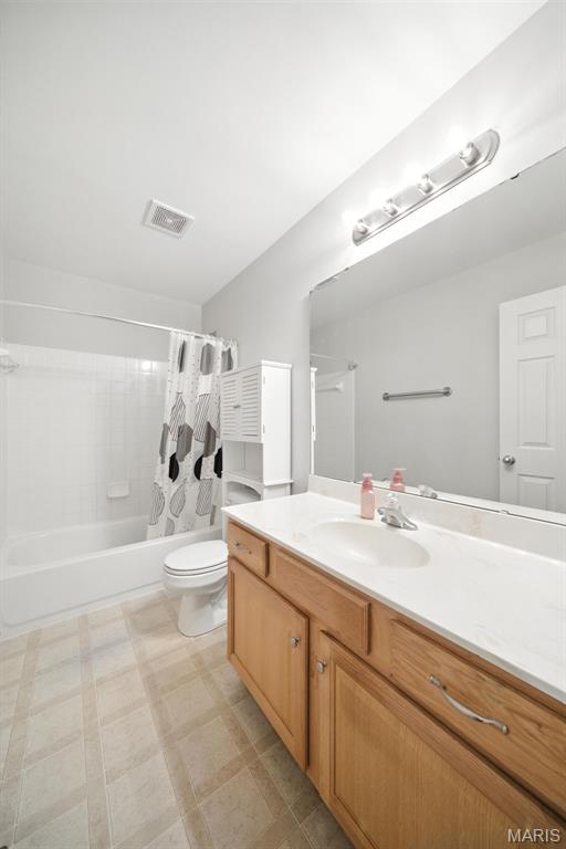 410 Stone Park Dr, Wentzville, MO 63385 - photo 34