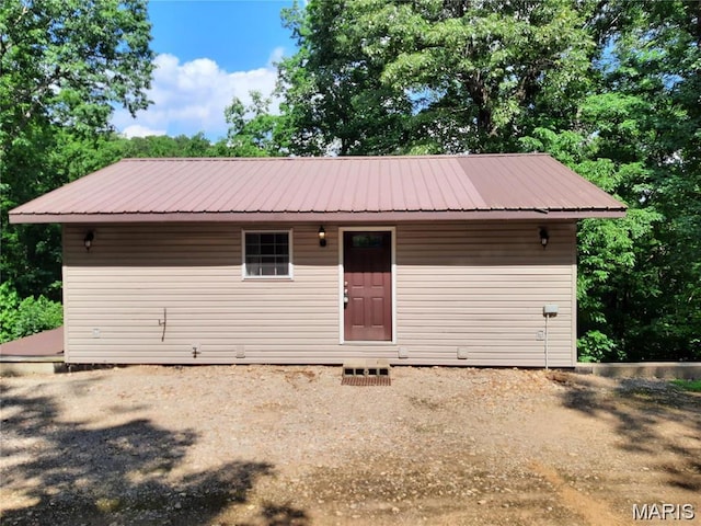 171 Bluffview Cir, Piedmont, MO 63957 - view of front of house with a metal roof