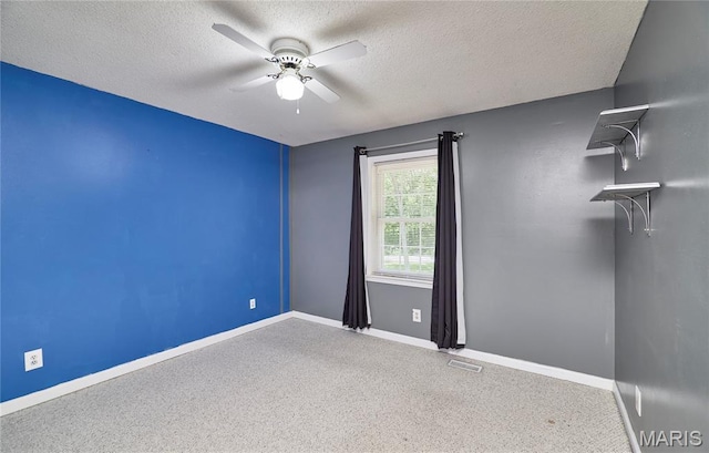 271 Westwood Trl, Foristell, MO 63348 - unfurnished room featuring a textured ceiling and a ceiling fan