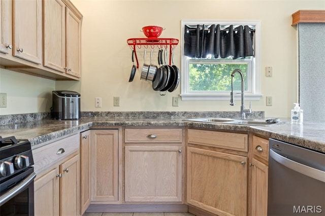 7156 Mardel Ave, Saint Louis, MO 63109 - kitchen with stainless steel appliances and light brown cabinets