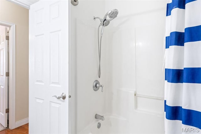 7156 Mardel Ave, Saint Louis, MO 63109 - full bath with shower / bath combination with curtain
