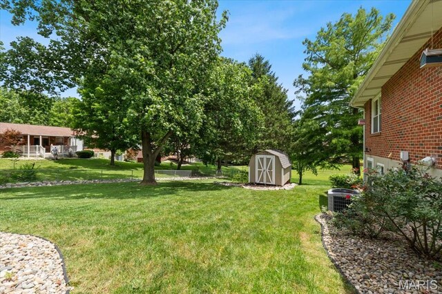 6441 Farmcrest Ct, Oakville Township, MO 63129 - photo 35
