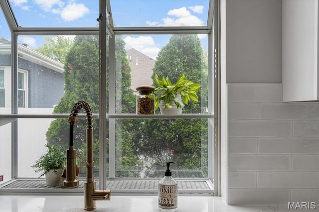 938 Blase Ave, Saint Louis, MO 63131 - kitchen view