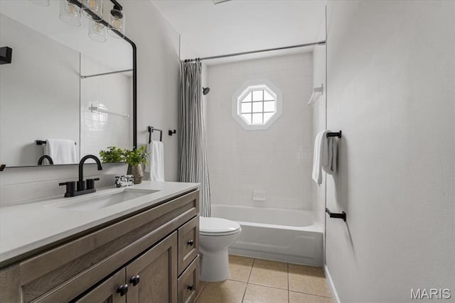 938 Blase Ave, Saint Louis, MO 63131 - full bath featuring vanity, shower / bath combo, and tile patterned floors