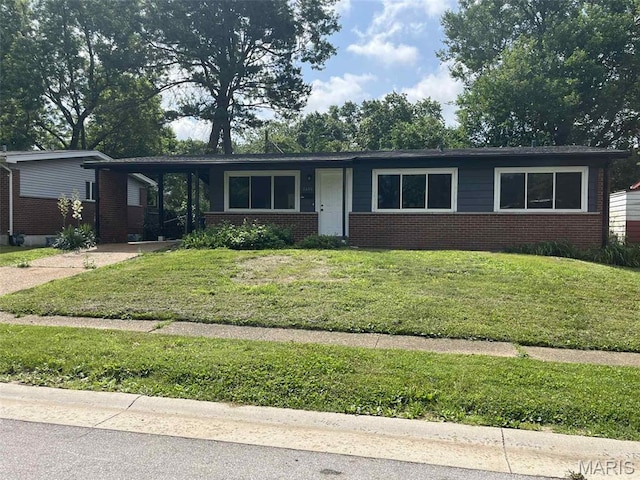 2420 Churchill Downs Dr, Florissant, MO 63033 - photo 1