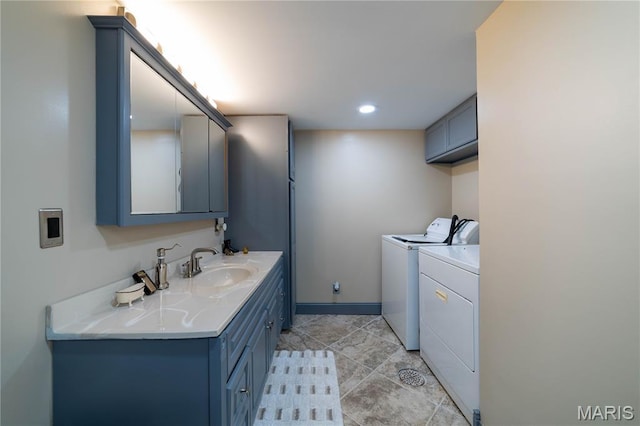 317 Johnson Pl, Palmyra, MO 63461 - laundry area featuring independent washer and dryer and recessed lighting