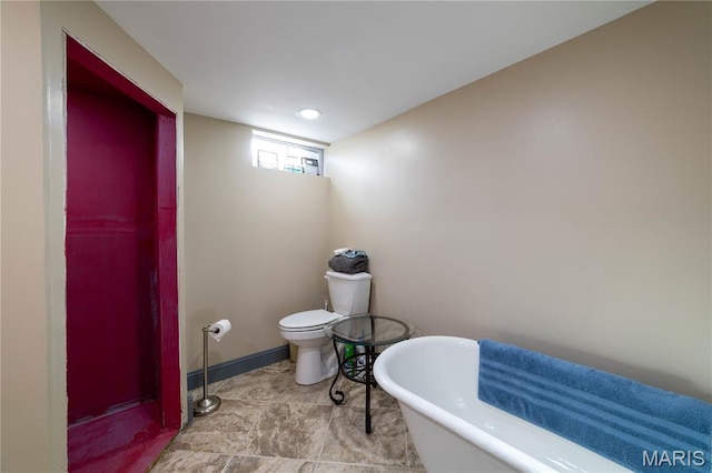 317 Johnson Pl, Palmyra, MO 63461 - full bath featuring a freestanding tub and recessed lighting