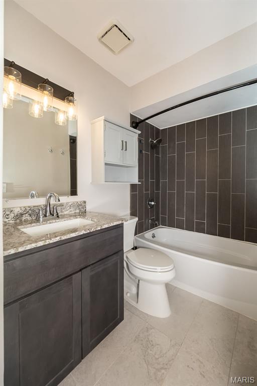 10372 Beau Jardin Dr, Saint Louis, MO 63146 - photo 22