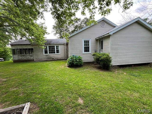16847 State Highway Af, Dexter, MO 63841 - rear view of house with a lawn