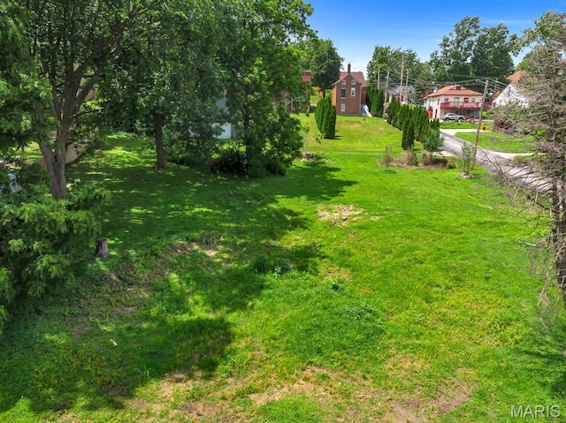 1219 N 4th St, Saint Charles, MO 63301