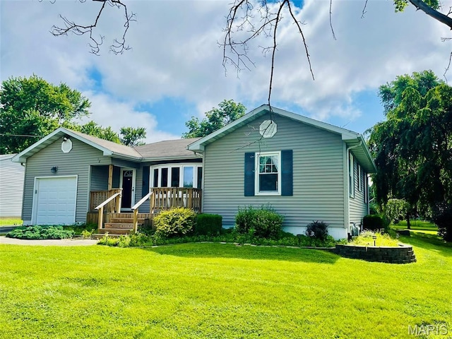 12 Dee, Moro, IL 62067 - single story home with a garage, a front lawn, and a porch