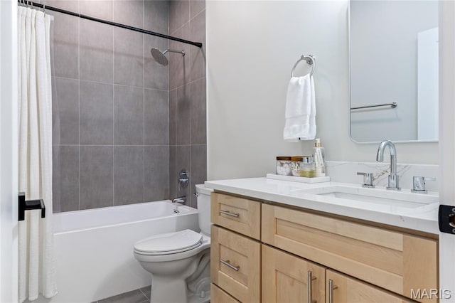 6297 Magnolia Ave, Saint Louis, MO 63139 - full bath with vanity and shower / bath combo with shower curtain