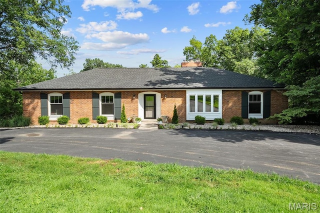 12925 Topping Estates Dr, Town And Country, MO 63131 - photo 2