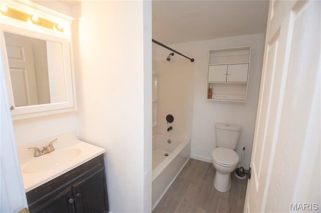 15 S 13th St, Wood River, IL 62095 - bathroom featuring vanity, wood finished floors, and shower / tub combination