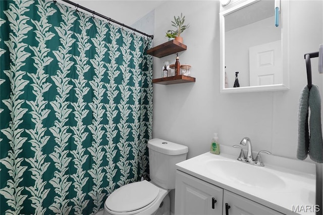 10502 Kamping Ln, Saint Louis, MO 63123 - full bath with vanity and a shower with shower curtain