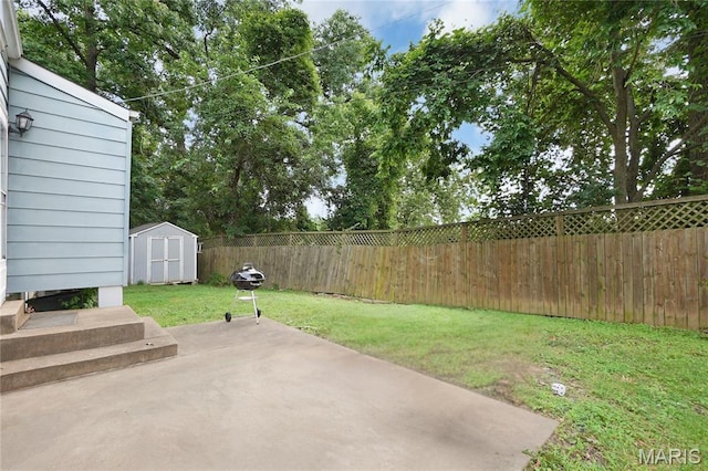 10502 Kamping Ln, Saint Louis, MO 63123 - fenced backyard with a storage unit and a patio