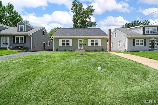 841 N Geyer Rd, Kirkwood, MO 63122 - view of front of house with a front lawn