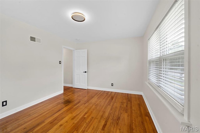 841 N Geyer Rd, Kirkwood, MO 63122 - unfurnished room with wood finished floors