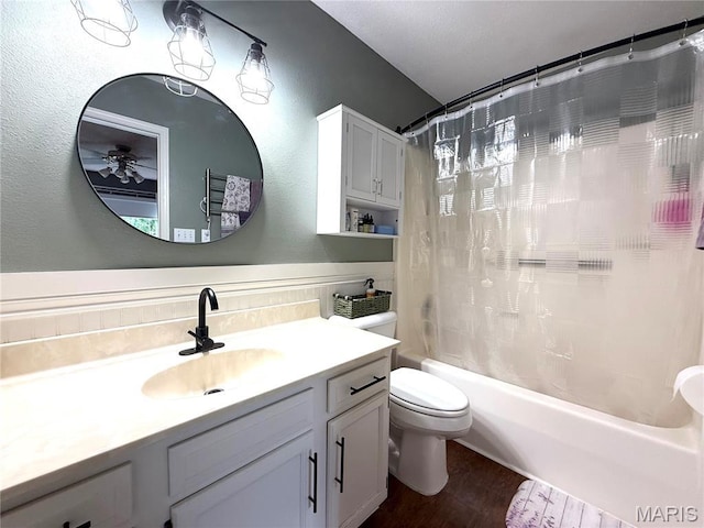 18 Sandstone Ct, Troy, IL 62294 - bathroom with vanity, shower / tub combo, wood finished floors, and a textured wall
