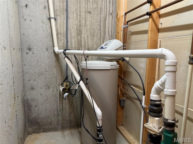 18 Sandstone Ct, Troy, IL 62294 - detailed view of a water softener system