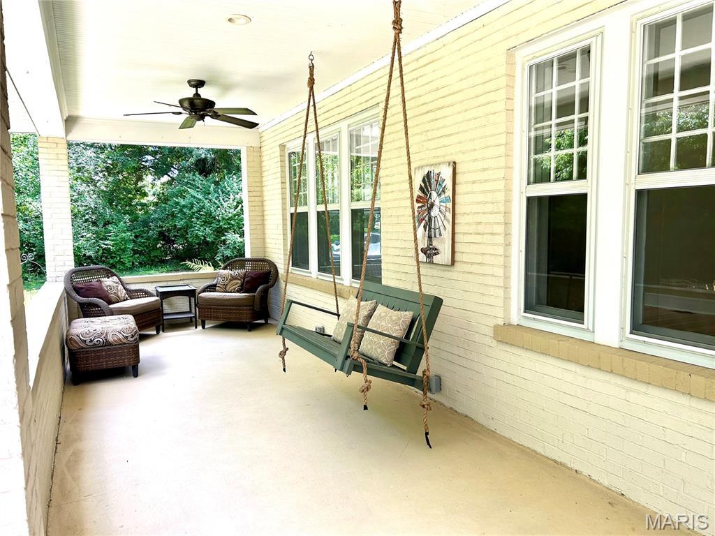 471 Toft Ln, Webster Groves, MO 63119 - covered porch featuring ceiling fan