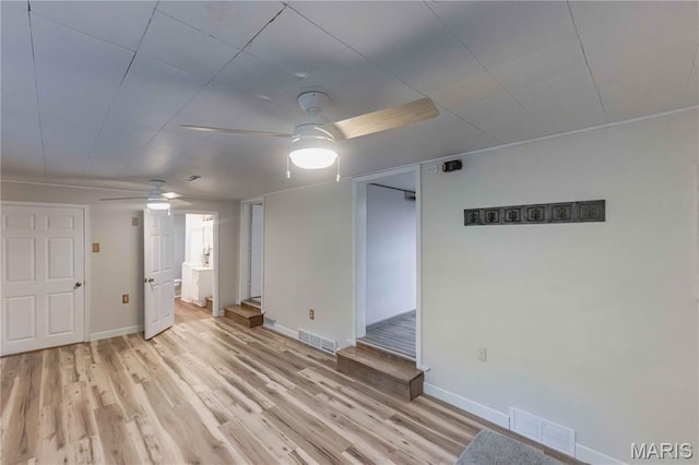 656 Sunset Farms Trl, Union, MO 63084 - unfurnished room featuring a ceiling fan and light wood finished floors