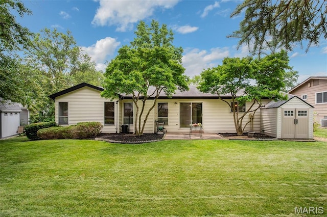 12033 Tangletree Dr, Saint Louis, MO 63146 - photo 21