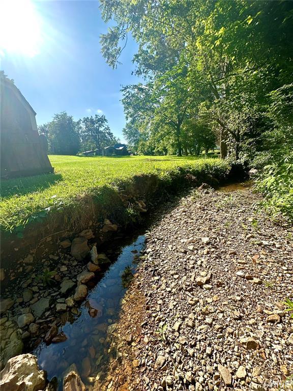 701 Alvarado, Belle, MO 65013 - view of yard