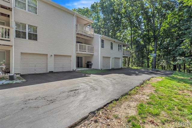 502 Oak Ridge Trails Ct, Ballwin, MO 63021