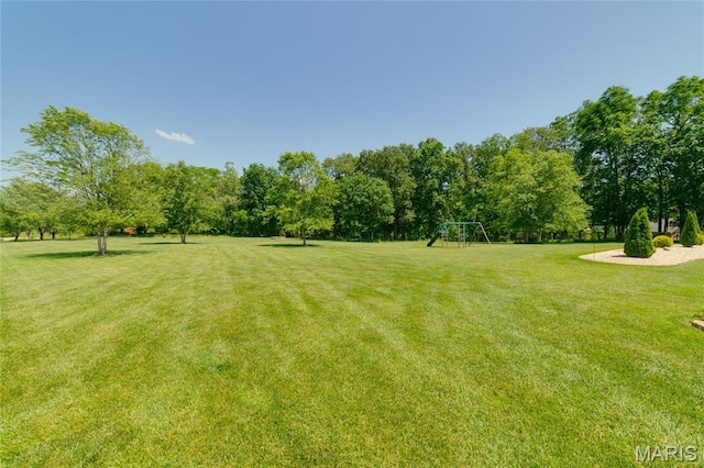 204 Logans Ct, Foristell, MO 63348 - view of green lawn