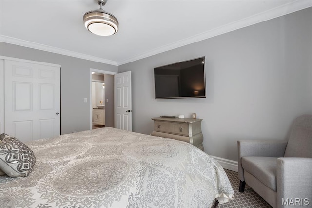 208 Ambridge Ct Unit 302, Chesterfield, MO 63017 - bedroom with ornamental molding and a closet