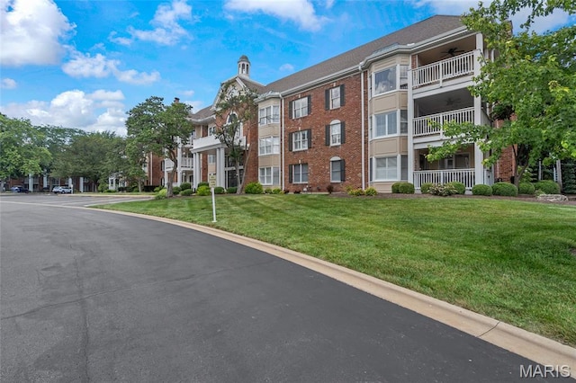 208 Ambridge Ct Unit 302, Chesterfield, MO 63017 - view of building exterior